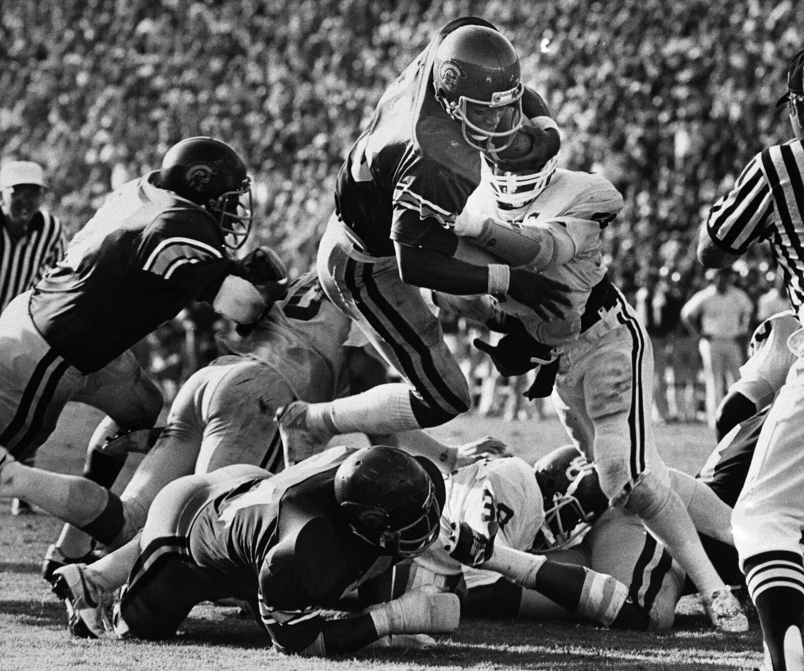 1981: Southern Cal's Marcus Allen rushes for 274 yards, two TDs